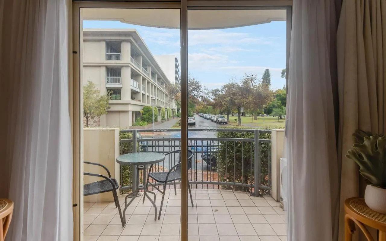 Carrington Views,3 Bedrooms, Cbd, Parking Аделаида